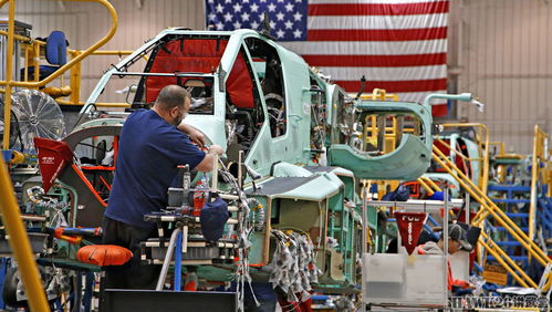 首批AH-64E阿帕奇直升機(jī)運(yùn)抵英國(guó) 航母攻擊手段與演出經(jīng)紀(jì)的深層關(guān)聯(lián)