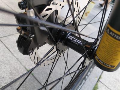 美利達公爵300S 24款 優雅精致，暢享騎行樂趣